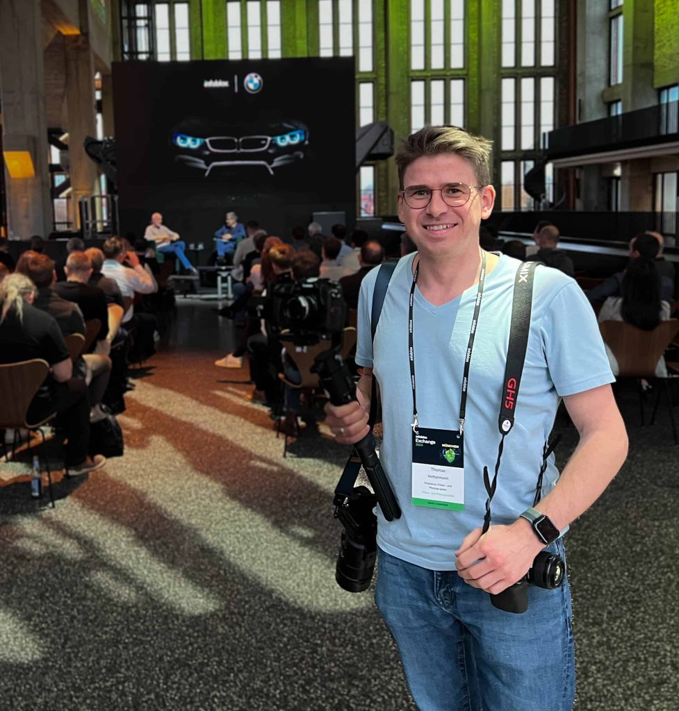 Thomas Vettermann erstellt einen professionellen Eventfilm in München – Einsatz von mehreren Kameras und Gimbal-Setup während der Infoblox EXCHANGE Veranstaltung.
