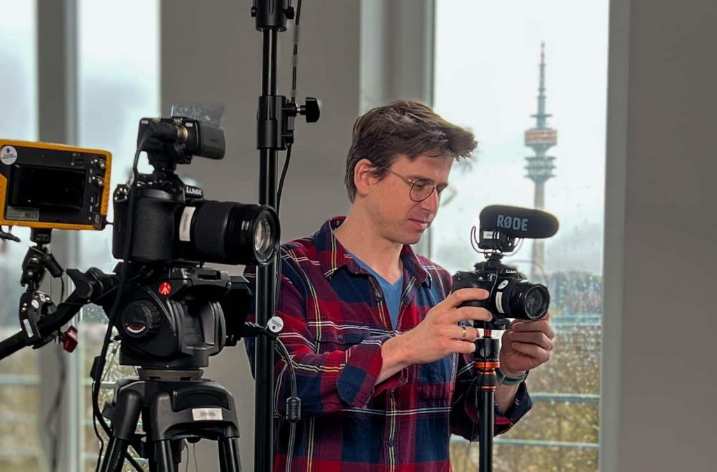Thomas Vettermann Videoproduktion vor Ort in München bei seinem Kunden KIRINUS Health