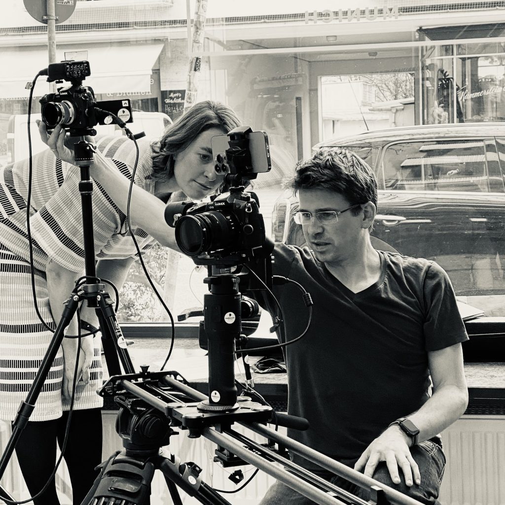 Thomas Vettermann bei den Dreharbeiten für einen Imagefilm im Treibholz Fashion Store in München